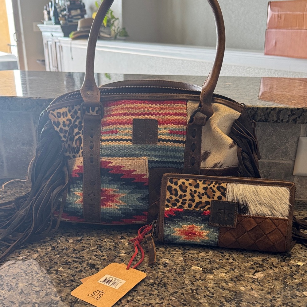 STS Ranchwear Multicolor Patterned Shoulder Bag and Wallet - Picture 2 of 11